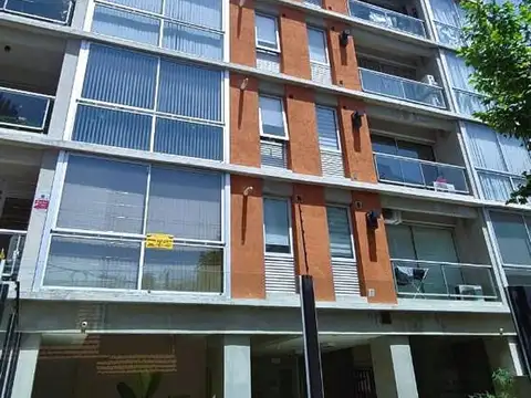 Departamento a estrenar al frente con balcon 3 baños centro ramos mejia.op.cochera