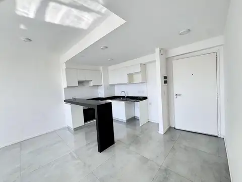 Departamento en Alquiler con 1 cocheras
