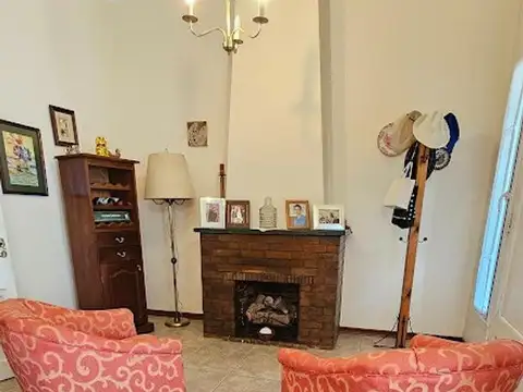 Depto Tipo Casa en Venta con 1 cocheras