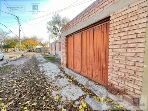 Casa 5 ambientes con 1 baño