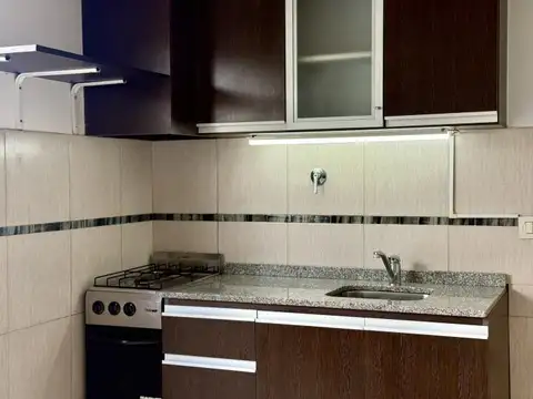 AV 3 DE FEBRERO 1300. Entre Mejico y Paraguay , Piso 1