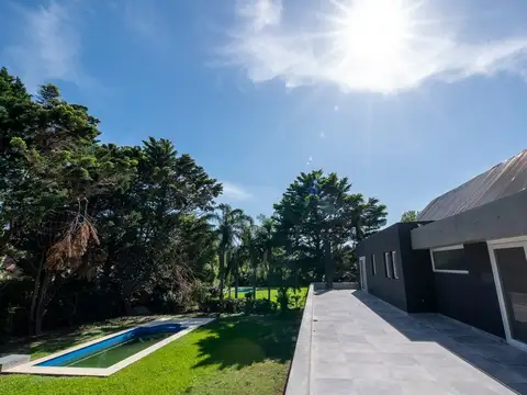 Venta casa San Diego Country Club PERMUTA FINANCIA