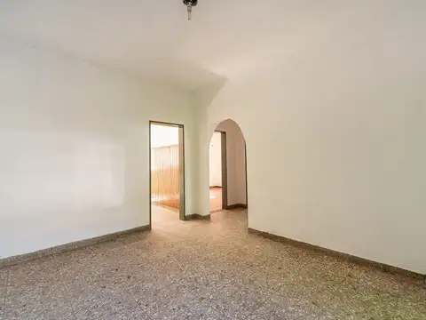 Casa 3 ambientes con 2 baños