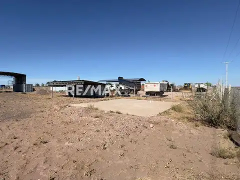 ALQUILER DE 5000 M2 EN PARQUE INDUSTRIAL DE AÑELO