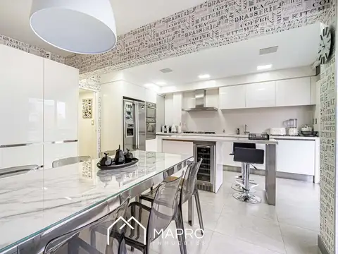 Departamento en Venta con 2 cocheras