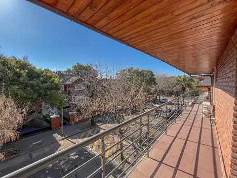 Casa en Alquiler de 4 dormitorios