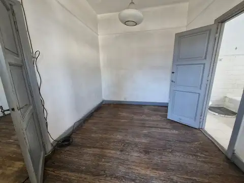 Depto Tipo Casa en Alquiler en Flores Sur, $ 1.100.000