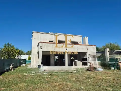 Casa 5 ambientes con 5 baños