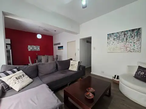 EN VENTA 4 DORMITORIOS – RECICLADA A NUEVO –PASAJE SAN CARLOS 3600 -ECHESORTU