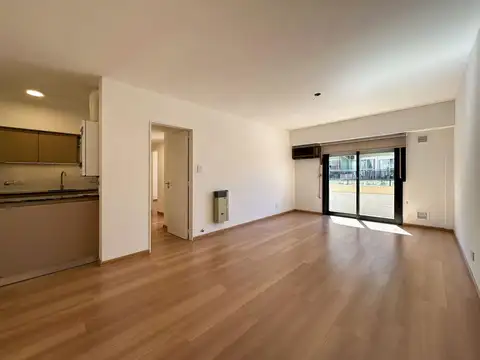 Departamento de 3 dormitorios con balcón en zona río