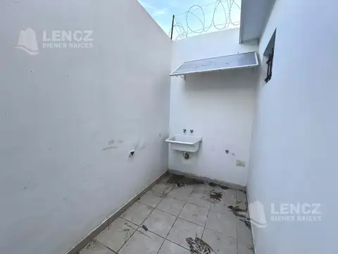 Depto Tipo Casa 2 ambientes con 1 baño