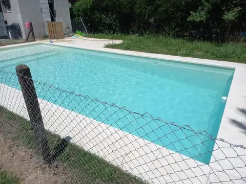 HERMOSA CASA EN VENTA EN ROLDAN-Calchaquies 1191
