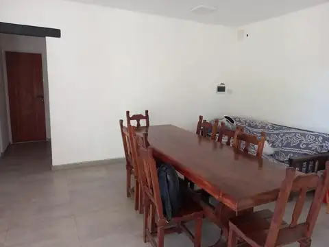 HERMOSA CASA EN VENTA EN ROLDAN-Calchaquies 1191