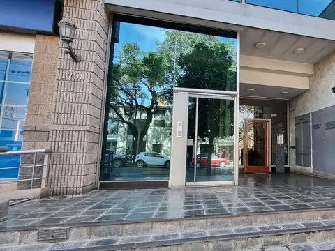 Departamento en Alquiler con 2 cocheras