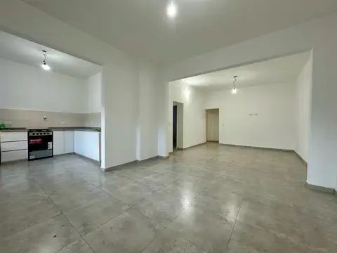 CASA PH 4 AMBIENTES RECICLADA 3 DORMITORIOS
