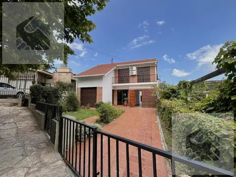 Casa   Departamento en venta en Barrio Los Manantiales, Villa Carlos Paz / PHO7827243 / 