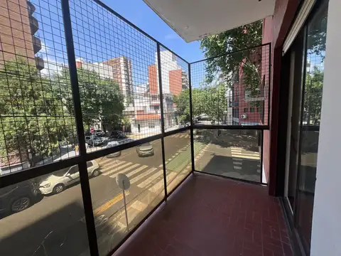 Departamento Reciclado - Muy luminoso - Ambientes externos