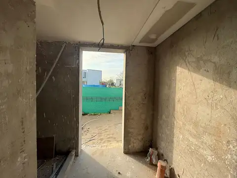 PROYECTO DE Casa EN EL BARRIO DE SAN PABLO. EXCELENTE TRAYECTORIA!