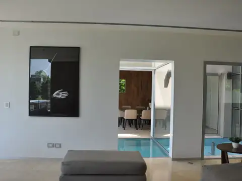 Casa en Venta en Pilar, USD 880.000