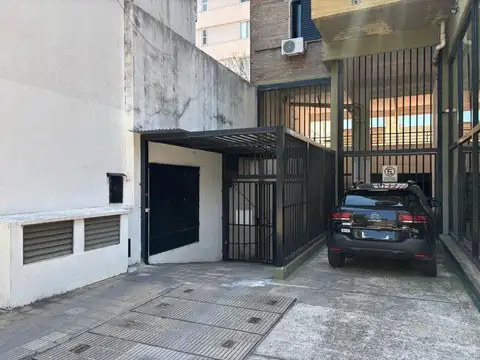 Venta cochera corrientes a metros de pellegrini