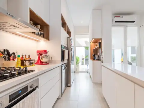 Casa 4 ambientes con 3 baños