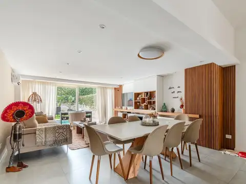 Casa en Venta con 1 cochera