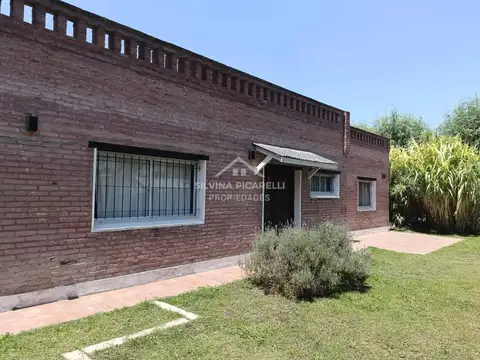 VENTA CASA PARQUE SAKURA -  Calle José Hernández 200