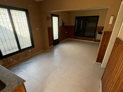 Depto Tipo Casa en Venta de 4 ambientes