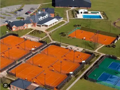 Terreno en Venta de 842,0 m2