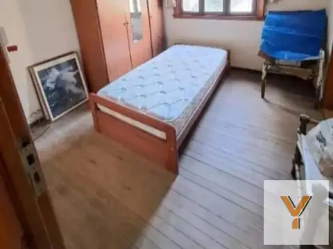 Casa en venta - 3 Dormitorios 2 Baños - Quilmes