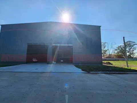 GALPÓN DE 600 M² EN EL PARQUE INDUSTRIAL R25