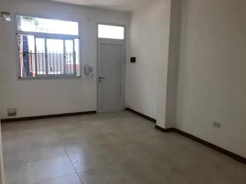 Departamento en Alquiler en San Lorenzo, $ 580.000