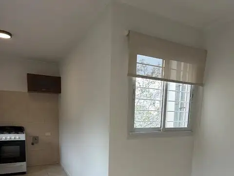 Depto Tipo Casa en Alquiler de Monoambiente