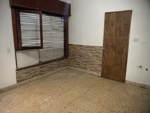 DEPARTAMENTO MULTIFAMILIAR DE 2 Y 3 AMBIENTES TODO PB CON PATIO