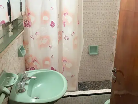 Departamento en Venta en Villa Luzuriaga, USD 49.000
