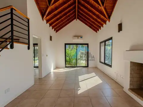 Casa en Alquiler de 4 dormitorios