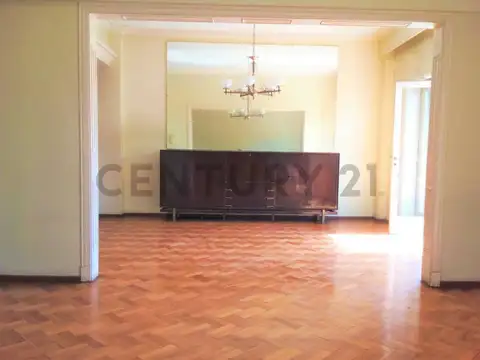 Venta de  en el centro de la ciudad de Mendoza.