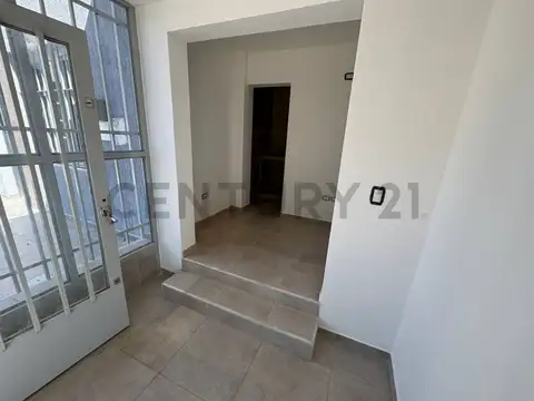 Local en Alquiler en Godoy Cruz, $ 300.000