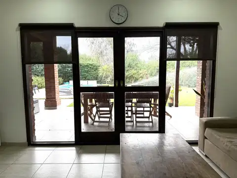 Casa 6 ambientes con 3 baños