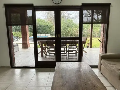 Casa en Venta con 6 cocheras