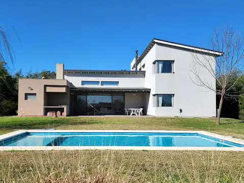 NUEVO VALOR! Venta Casa en Chacras de La Reserva, Campana. APTO CREDITO