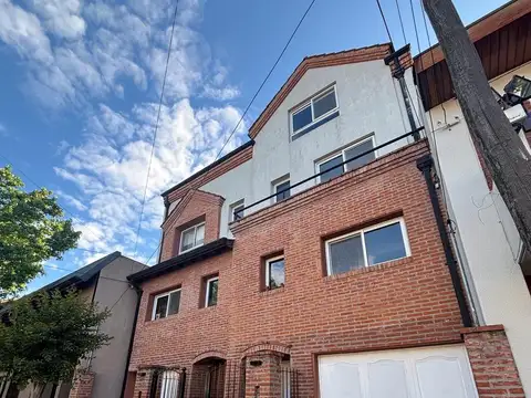 Unico duplex de categoría. Florida