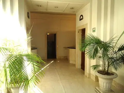 Oficina en Alquiler 100 años