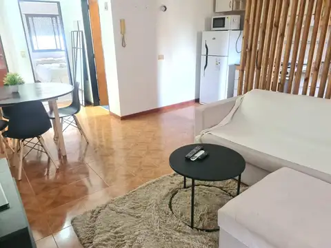 Departamento en Alquiler en Centro, $ 900.000