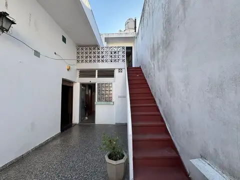 VENTA CASA 3 AMB EN PARQUE CHACABUCO APTO CREDITO