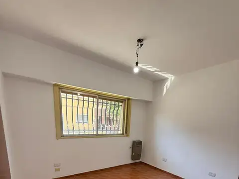 Depto Tipo Casa en Venta en San Justo, USD 120.000