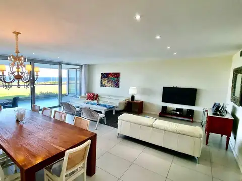 Departamento 5 ambientes con 6 baños