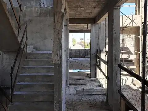 Departamento 4 ambientes con 2 baños