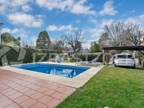 Casa 6 ambientes con 3 baños