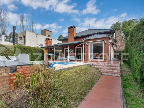 Casa en Venta de 4 dormitorios